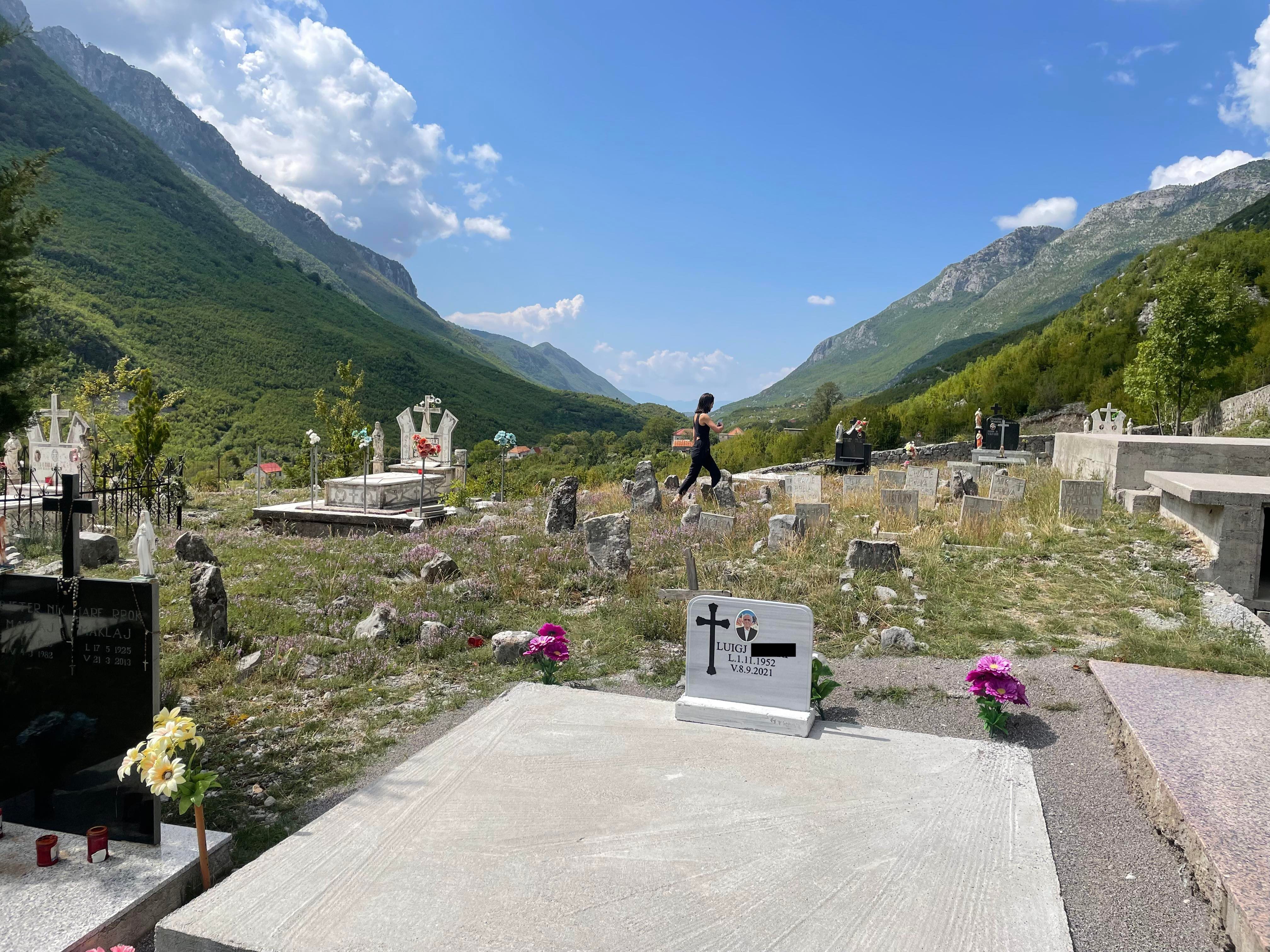Data Collection at a Local Cemetery © 2023 @MaryShiraef 