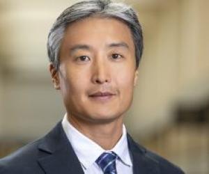 Faculty Fellow Yong Suk Lee