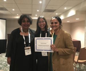 Victoria Paniagua receives award