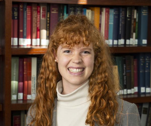 Former International Scholar Elsa Barron